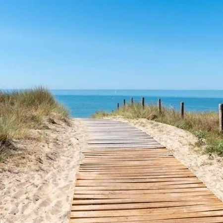 4 Personnes Maisonnette A Avec Acces Direct A La Plage Pour 4 Personnes. Апартаменты *